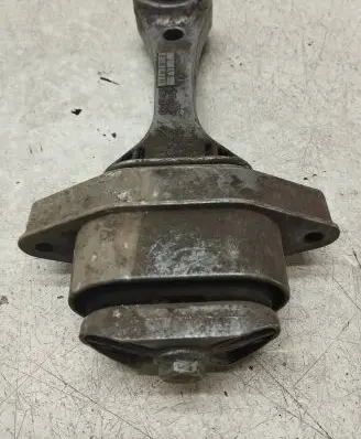 Volkswagen Golf IV Engine mount bracket 1J0199851