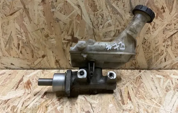 Nissan Note (E11) Master brake cylinder 