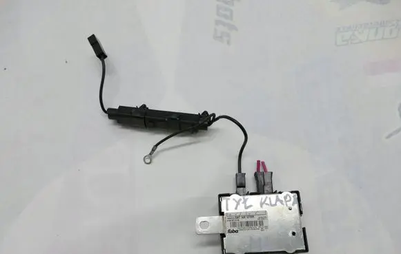 Mercedes-Benz ML W163 Aerial antenna amplifier A1638200289