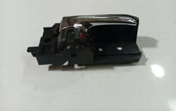 Toyota Avensis T250 Rear door interior handle