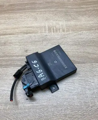 Audi A6 S6 C6 4F Gateway control module 4F0907468D 4F0910468A