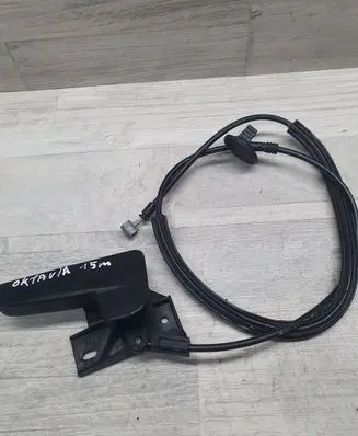 Engine bonnet (hood) release handle