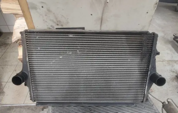 Volvo V70 Intercooler radiator