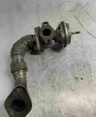 Audi A4 S4 B5 8D EGR valve 028131501E