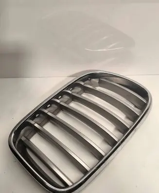 BMW X3 F25 Front bumper upper radiator grill 7237422 7210726