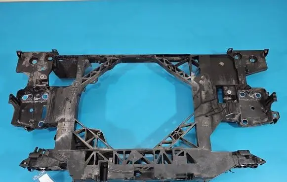Renault Scenic III - Grand scenic III Radiator support slam panel 752100007R IMPRK1582919