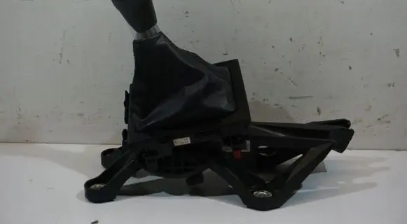 Mazda CX-3 Gear selector/shifter in gearbox 
