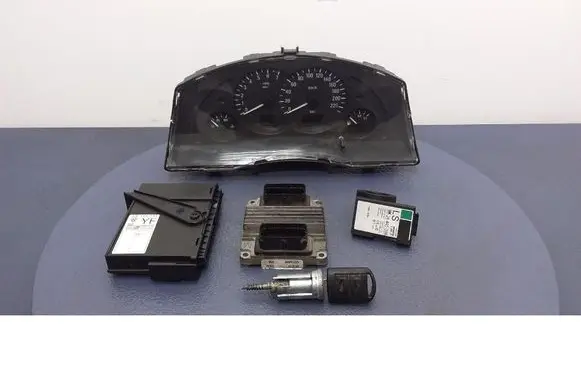 Opel Meriva A Engine control unit/module ECU 12214830