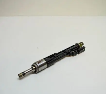 BMW X5 F15 Fuel injector 7639994