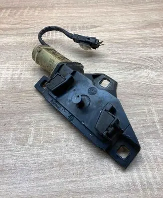 BMW 7 E65 E66 Tailgate/trunk/boot lift motor 7014872