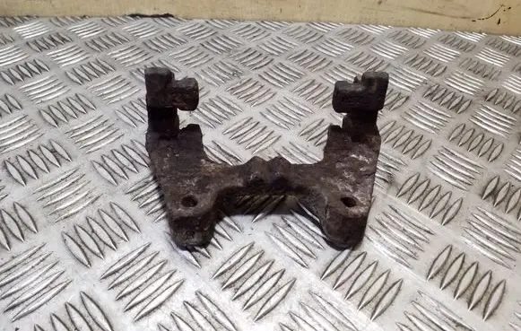 Volkswagen PASSAT B8 Brake caliper pad carrier rear 