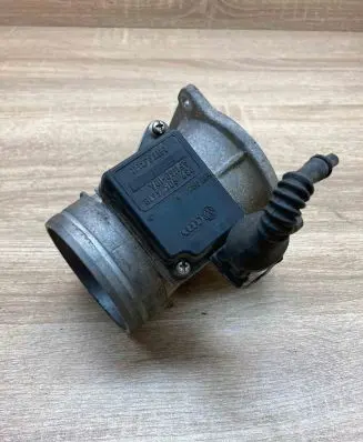 Volkswagen Polo III 6N 6N2 6NF Mass air flow meter 037906461B AFH6010A Used