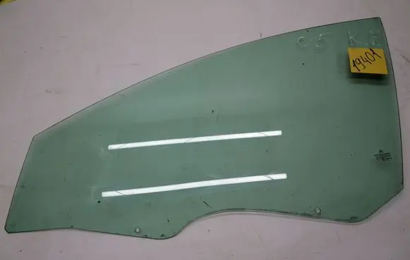 Citroen C5 Front door window glass four-door