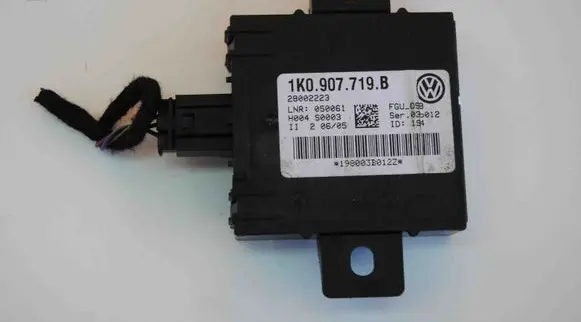 Audi A3 S3 8P Other devices 1K0907719B