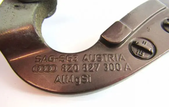Audi A2 Loading door hinge set 8Z0827300A