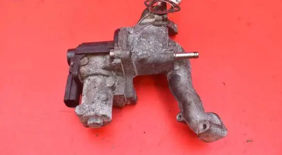 Audi A8 S8 D3 4E EGR valve 057131501D