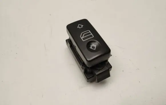 Mercedes-Benz S W220 Electric window control switch A2208213379