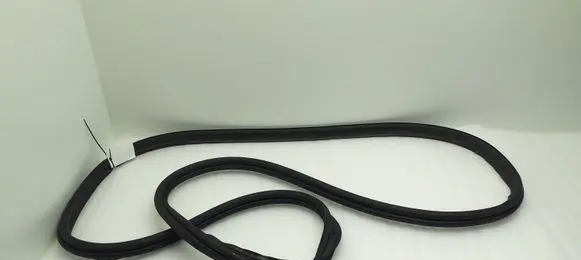 Trunk rubber seal (body)