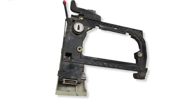BMW 5 E39 Front door exterior handle/bracket 51218245353