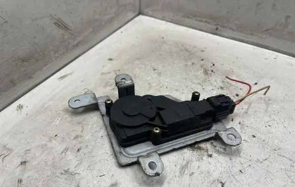 KIA Sorento Loading door lock 812403E000