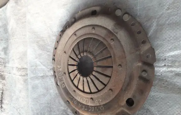 Opel Vectra B Pressure plate 