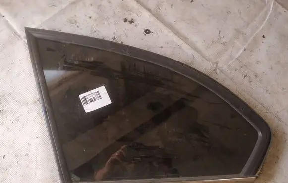 Chevrolet Captiva Rear side window as2
