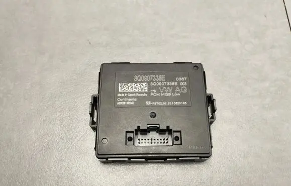 Audi Q3 F3 Light module LCM 3Q0907338E