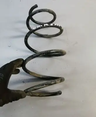 Toyota Auris E180 Front coil spring
