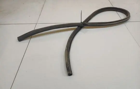 Audi A6 S6 C5 4B Rubber seal front coupe door 