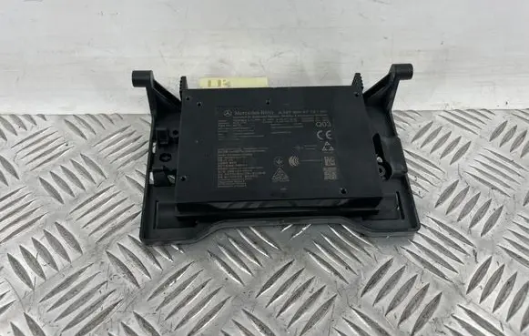 Mercedes-Benz C W205 Bluetooth control unit module A1679004712 A1679016902 A2479027703