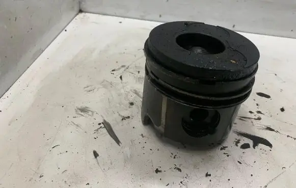 Peugeot 406 Piston 