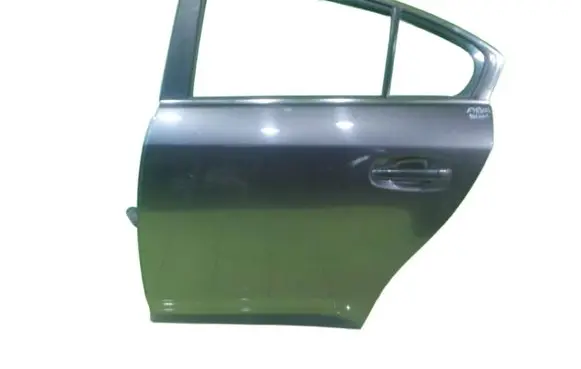Toyota Avensis T270 Rear door LEWE