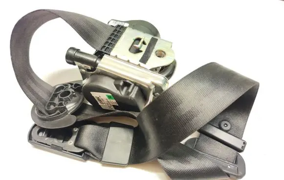 Audi A4 S4 B9 Front seatbelt 8W0857706