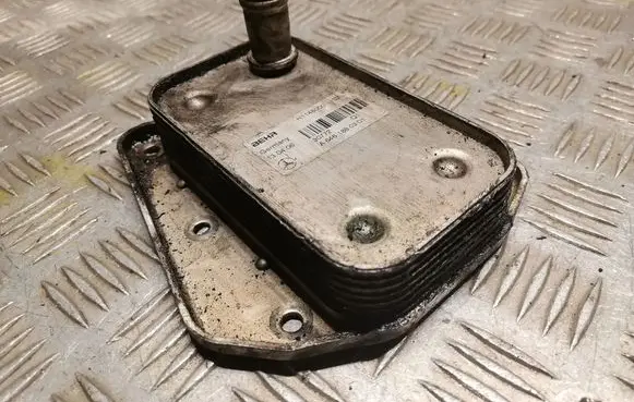 Mercedes-Benz E W211 Gearbox / Transmission oil cooler 6461880301