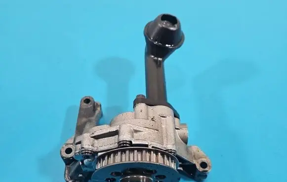 Skoda Yeti (5L) Oil pump 03L115105B IMPRK1584615