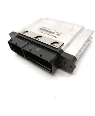 Volkswagen Polo VI Engine control unit/module 04C907309AT 0261S17501 04C907309