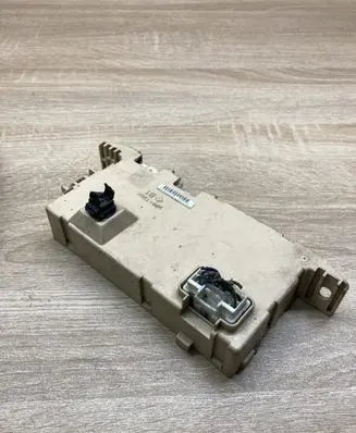 Mazda 3 I Comfort/convenience module FA404GY000Z71