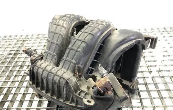 Mitsubishi Lancer VIII Intake manifold 1540A069