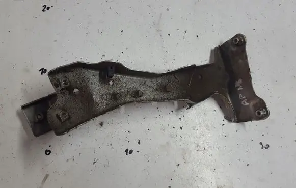 Audi A3 S3 8V Fender mounting bracket