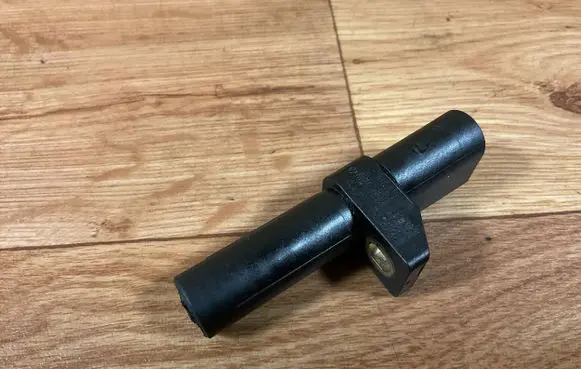 Smart ForTwo I Crankshaft position sensor A0031539528 04W17