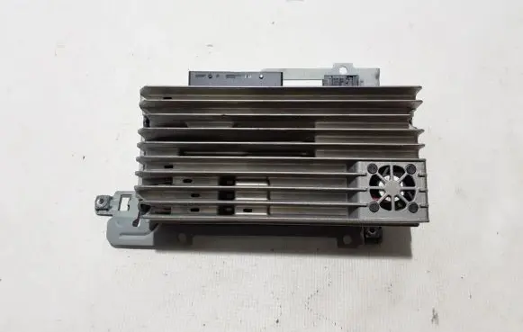Volkswagen Touareg II Sound amplifier 7P6035466