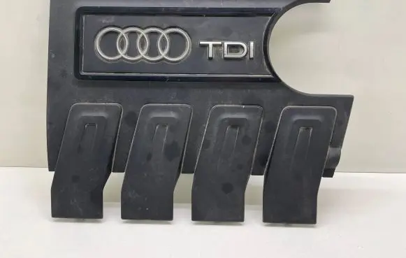 Audi A3 S3 A3 Sportback 8P Engine cover (trim) 03L103925H