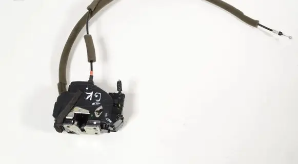 Nissan Note (E12) Rear door lock 