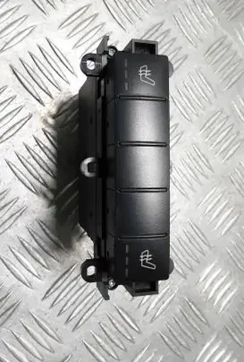 Mercedes-Benz B W245 Seat heating switch A1698702310