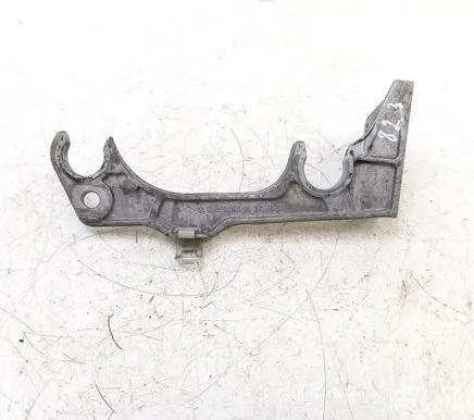 Mercedes-Benz E W212 Air filter cleaner box bracket assembly A6510940127