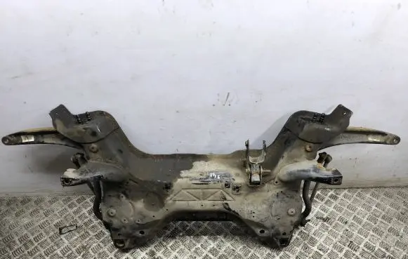 Peugeot 5008 Front subframe