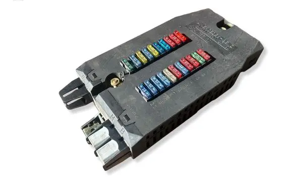 Mercedes-Benz Sprinter W901 W902 W903 W904 Fuse box set A0005402350 0473500