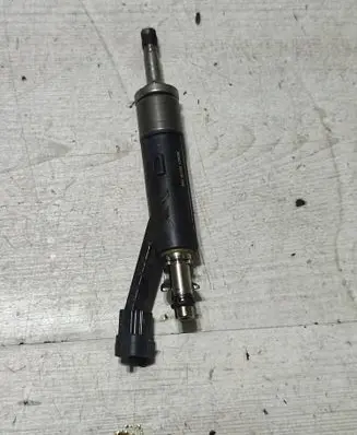 Peugeot 2008 II Fuel injector 9822715980 303023 08238F60