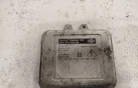 Nissan Qashqai Headlight ballast module Xenon 5DV00961000 22010971