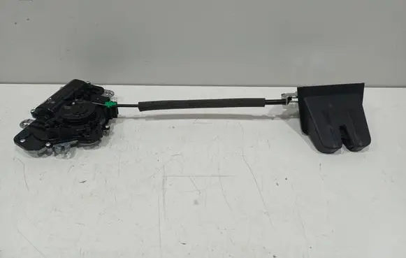 Volkswagen Passat Alltrack Tailgate/trunk/boot lift motor 3G0827887B